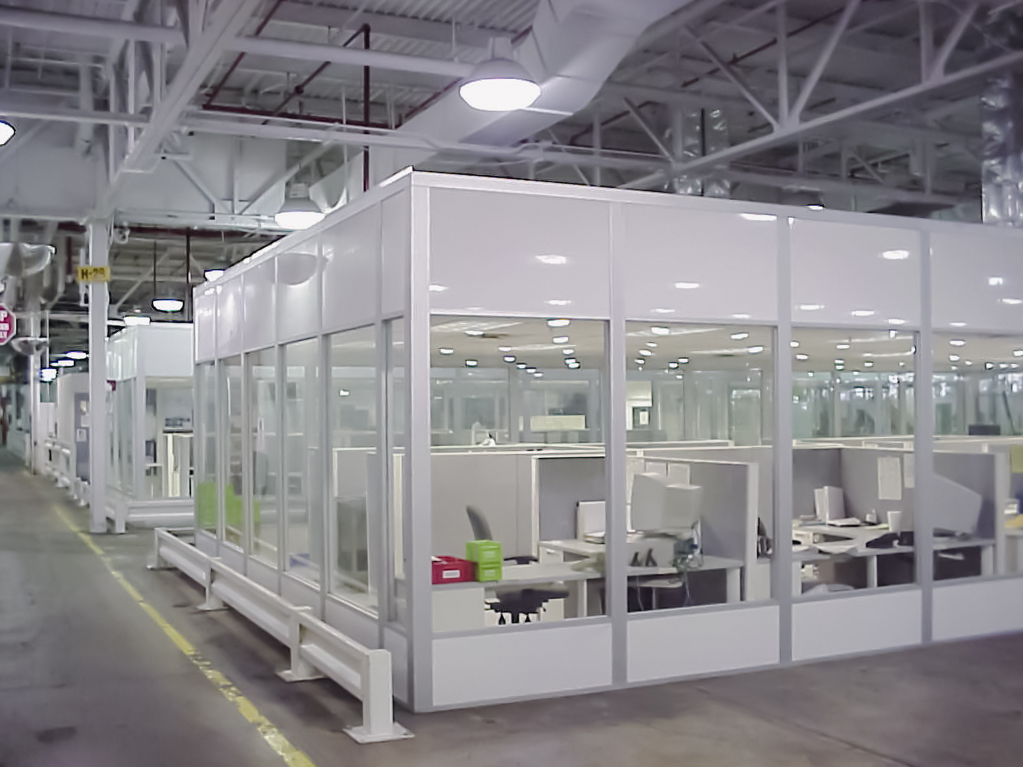 Modular offices with cubicles